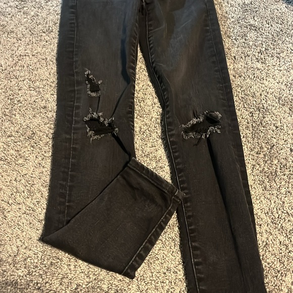 AE black ripped skinny jeans - Picture 4 of 4